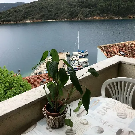 Tarcizio 3*